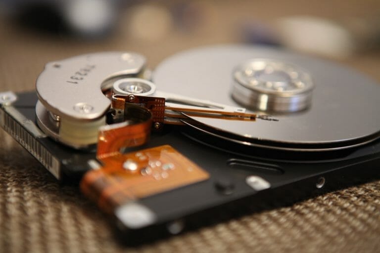 what is a hard disk drive